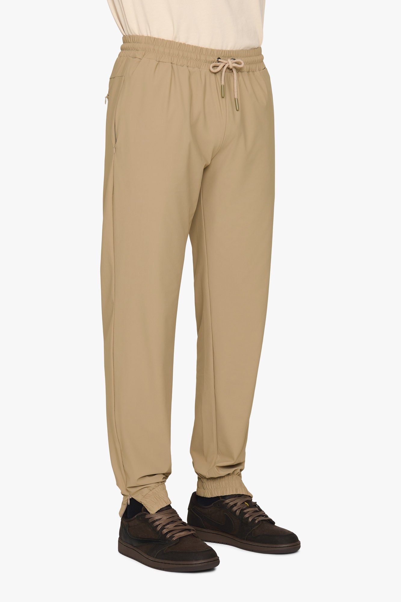 SAAKOUK Technical Trousers Tapered Khaki Brown